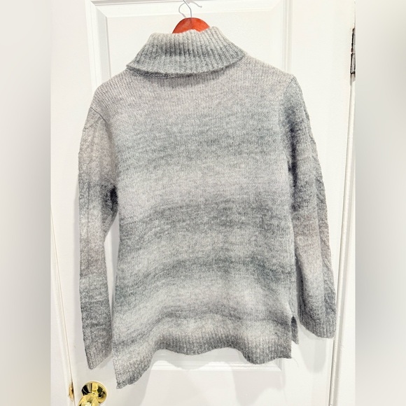 Simply Vera Vera Wang Soft Knit Sweater - Picture 2 of 4